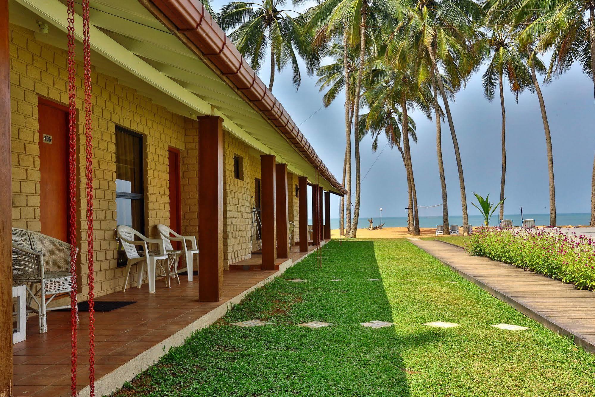 Amagi Beach - Secluded Slice Of Paradise Marawila Exterior photo